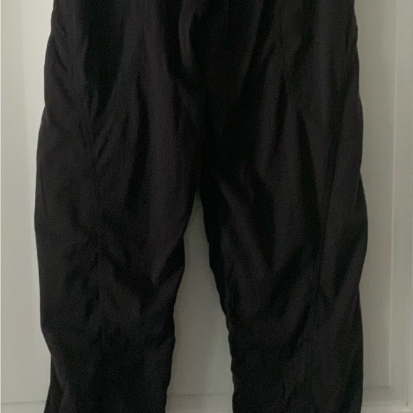 Lululemon - Picture 2 of 4